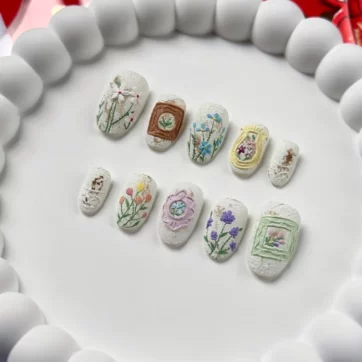 Floral Canvas- Round | Ships from Malaysia
